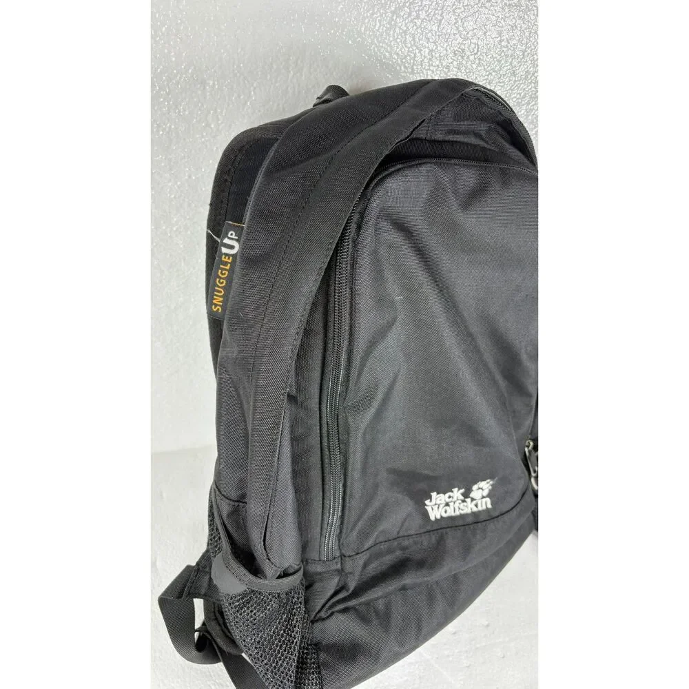 Jack Wolfskin Perfect Day Backpack Black Padded Straps and Back Multiple Pockets